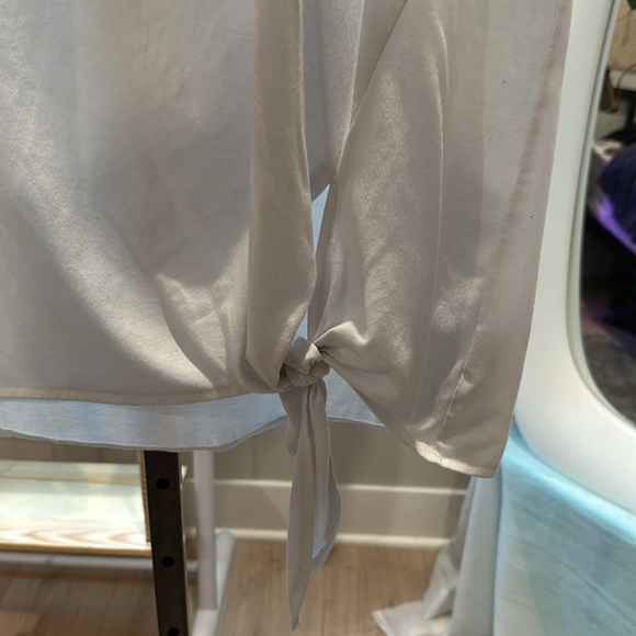 Tied Corner WorkOut TShirt - Picture 2 of 4